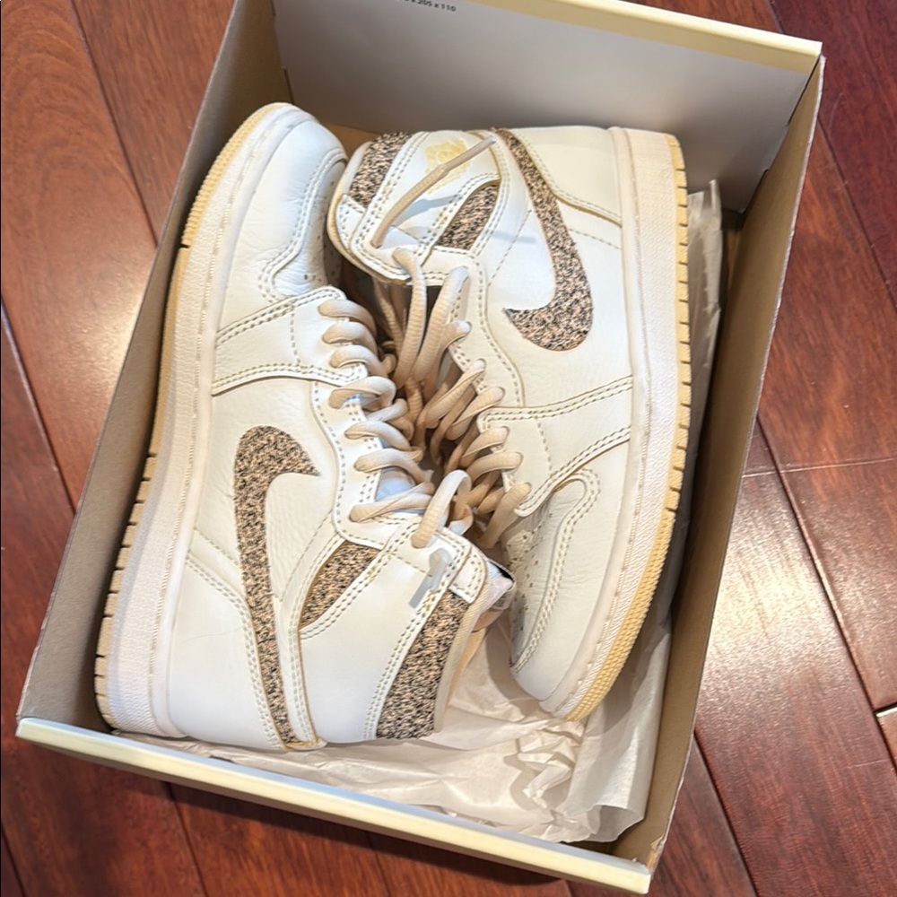 Nike Air Jordan 1 High OG Craft size 3.5y